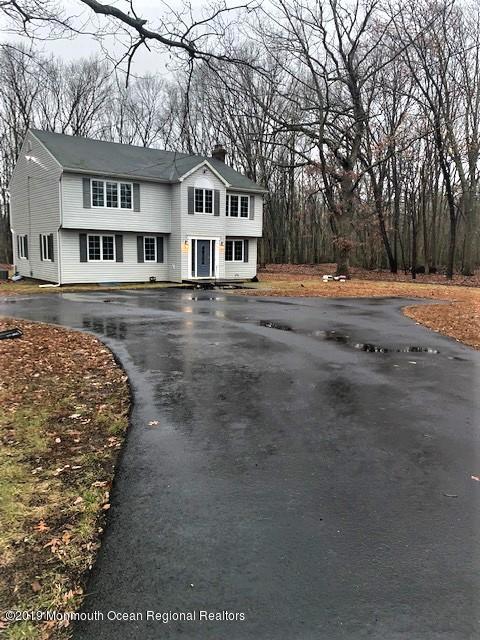 Building Photo - 755 Squankum Yellowbrook Rd