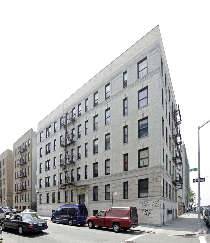 Foto principal - 442 E 184th St