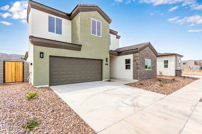 Foto del edificio - 949 E Desert Ln