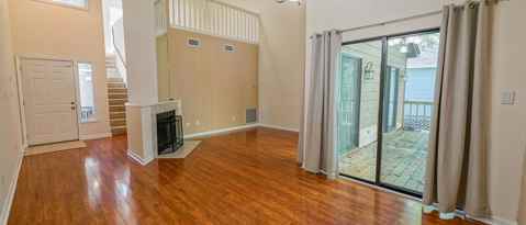Foto del edificio - 1731 Nestlewood Ln