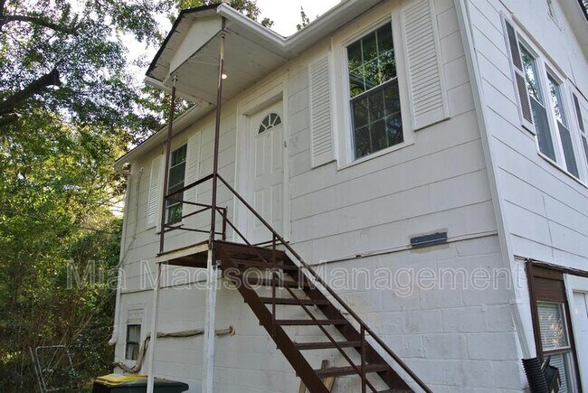 Foto del edificio - 1507 E 33rd St