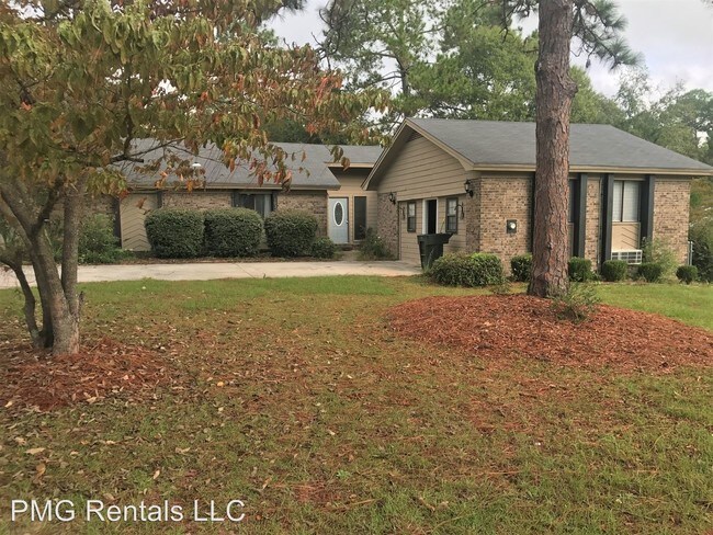 Building Photo - 3 br, 2 bath House - 103 Crest Drive