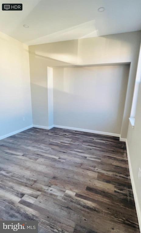 Foto del edificio - 5914 W Girard Ave