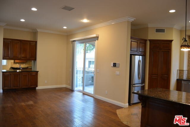 Foto del edificio - 4048 Lincoln Ave