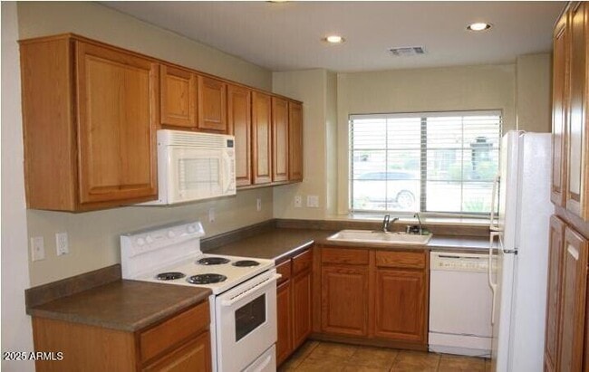 Foto del edificio - 1514 W Lynne Ln