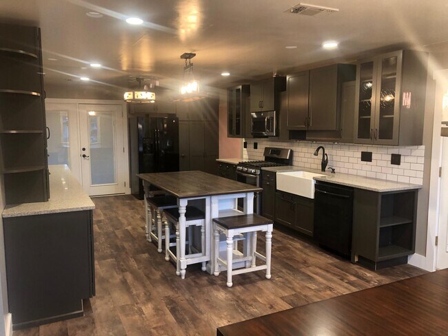 Foto del edificio - 4807 8th St