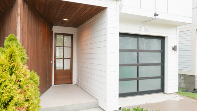 Building Photo - 523A Weakley Ave