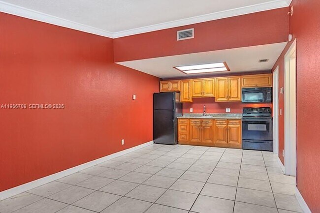 Foto del edificio - 7166 Southgate Blvd