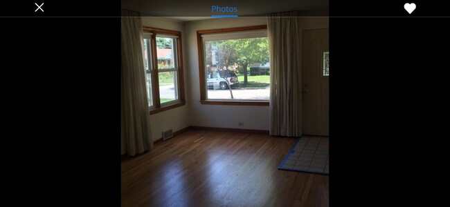 Foto del edificio - 9222 Lorel Ave