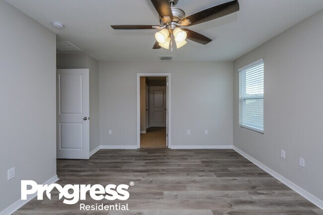 Building Photo - 10124 Geese Trail Cir