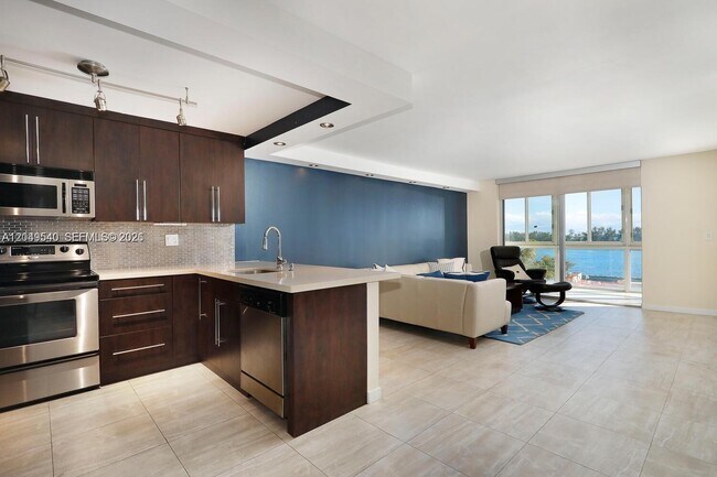 Foto del edificio - 145 SE 25th Rd