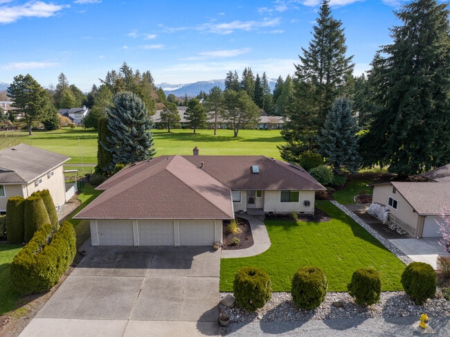 Building Photo - 12371 Rainier Dr