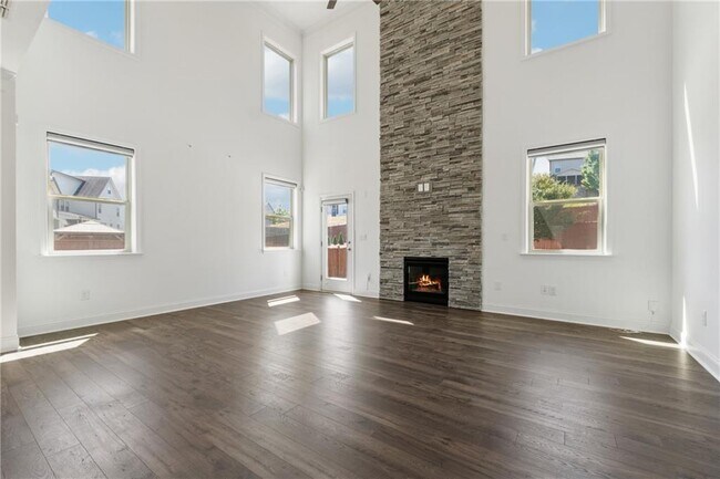 Building Photo - 452 Snow Owl Wy