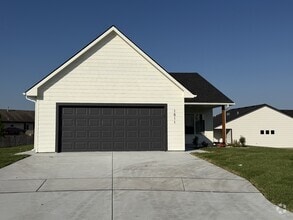 Building Photo - 1811 Liam Ct