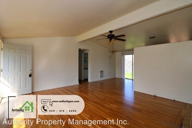 Building Photo - 3 br, 2 bath House - 1412 Riviera Drive