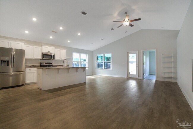 Foto del edificio - 152 Polo Ter