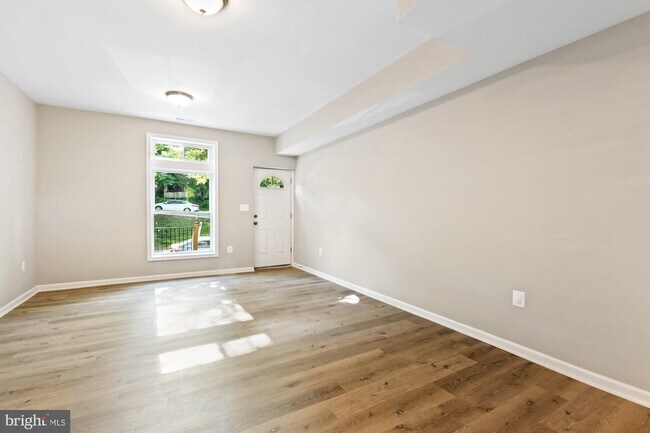 Building Photo - 962 N Franklintown Rd