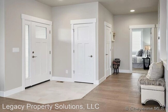Foto del edificio - 3 br, 2 bath House - 5332 Opal Dr.