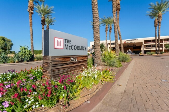 RESORT Style FULLY-FURNISHED Condo in Para... - RESORT Style FULLY-FURNISHED Condo in Para...