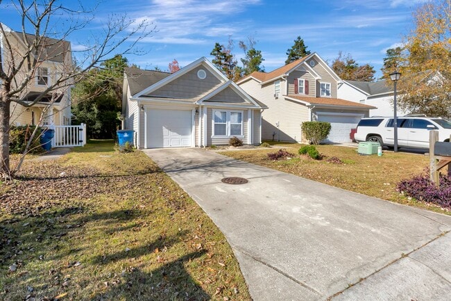 Building Photo - A True Summerville Gem in Eagle Run!!