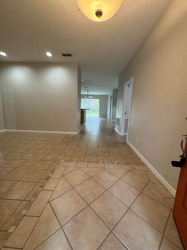 Foto del edificio - 10360 Sandy Marsh Ln