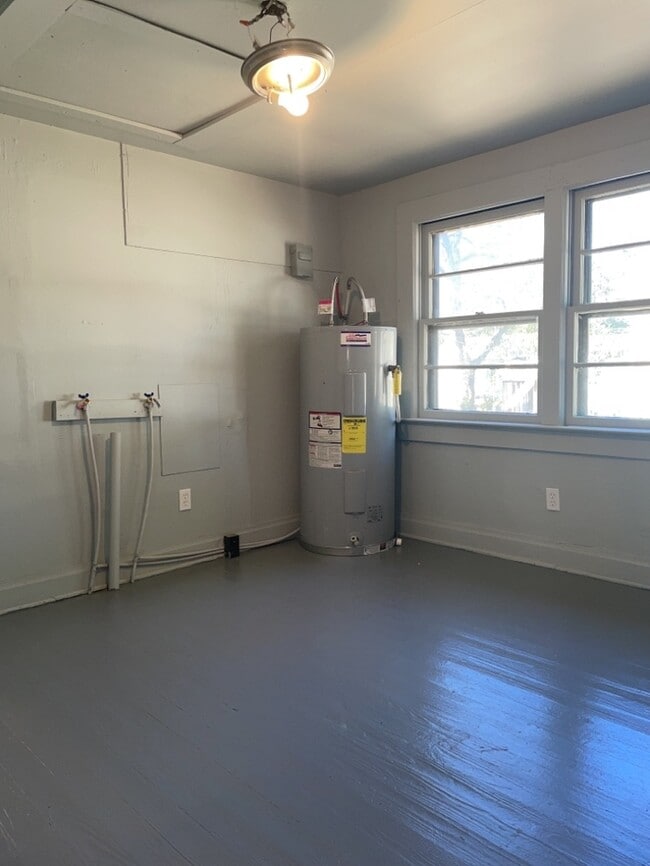 Foto del edificio - 2 Bedroom 1 Bathroom