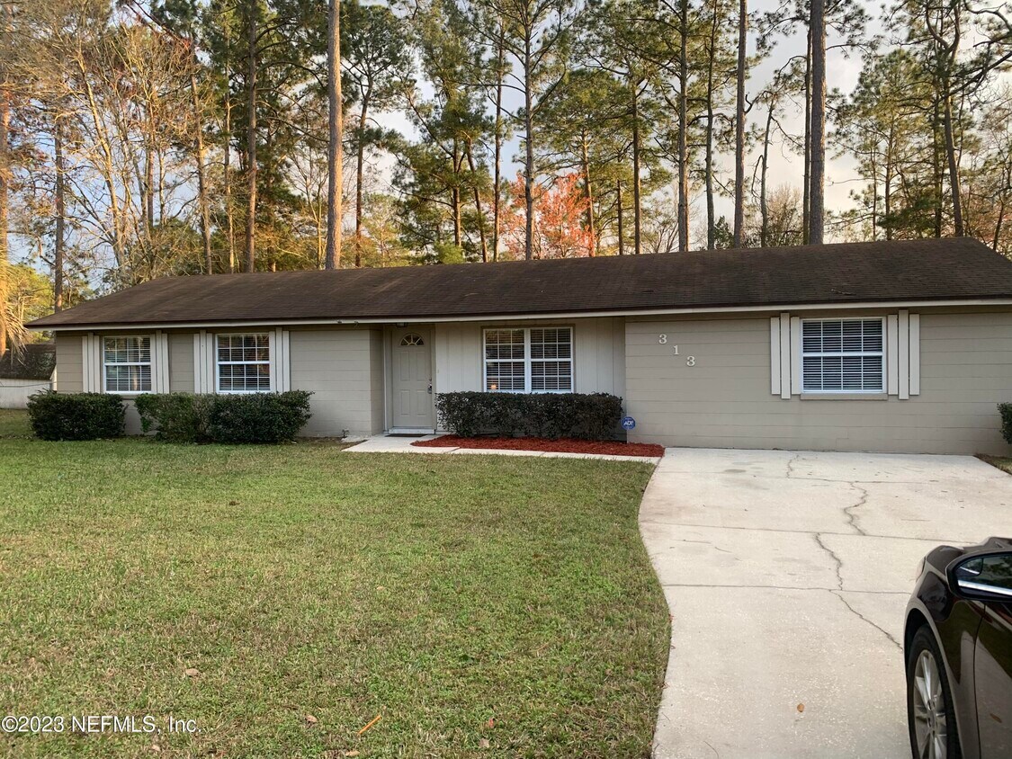 Foto principal - 313 Old Jennings Rd