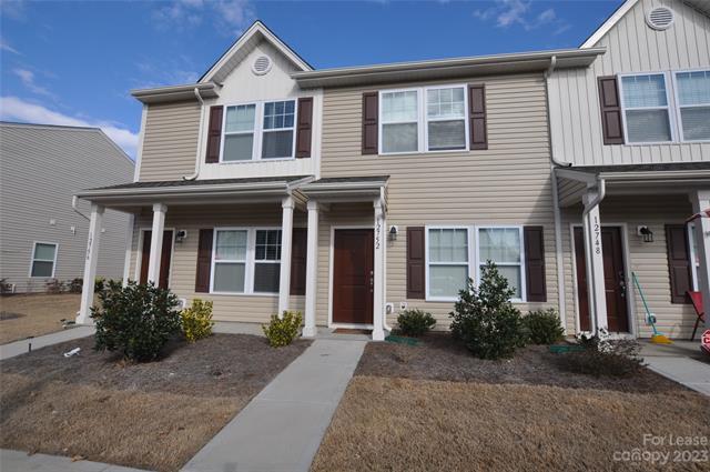 Foto principal - 12752 Persimmon Tree Dr