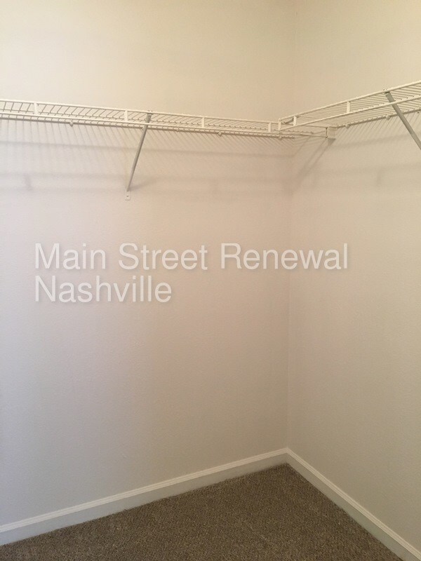 Building Photo - 4080 Nir Shreibman Blvd