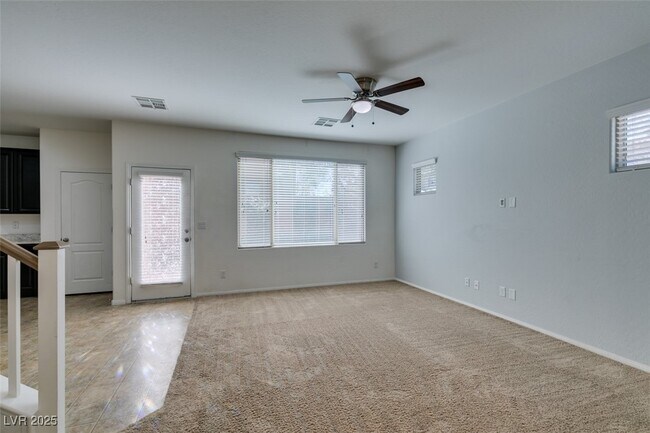 Foto del edificio - 10315 Elmwood Glen Ave