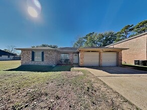 Building Photo - 17435 Bonnie Sean Dr