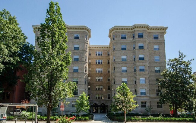 Somerset House building - 1801 16th St NW
