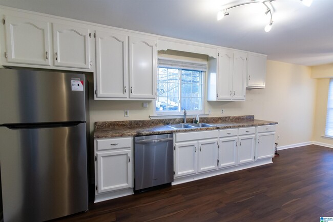 Building Photo - 1269 Kings Forest Dr