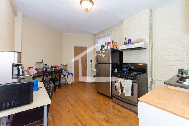 Foto del edificio - 9/1 No Fee! Renovated 3BR apartment in South End, near Northeastern, Orange line!