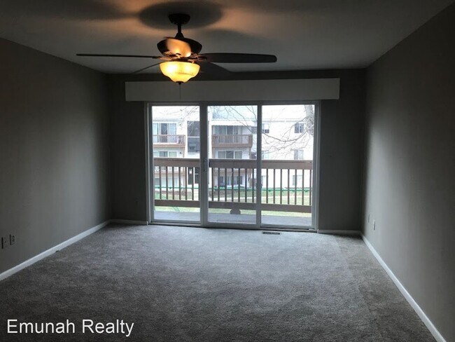 Building Photo - 3 br, 2 bath House - 5685 Coach Drive Unit C