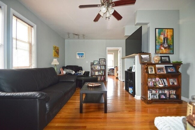 Foto del edificio - 78 Parsons St