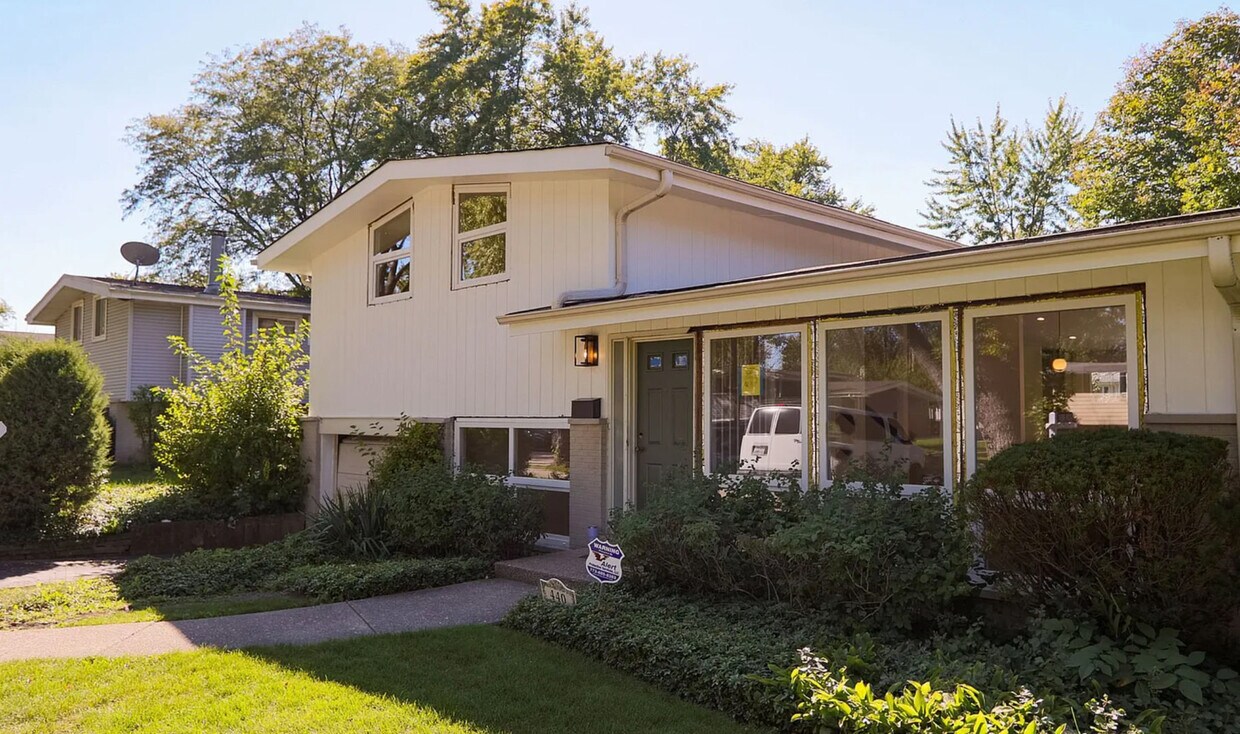 Foto principal - 440 Sheryl Ln