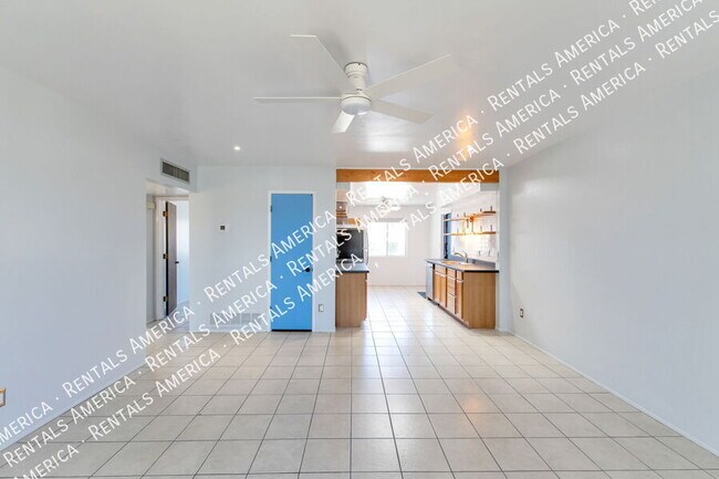 Foto del edificio - 654 N Richey Blvd