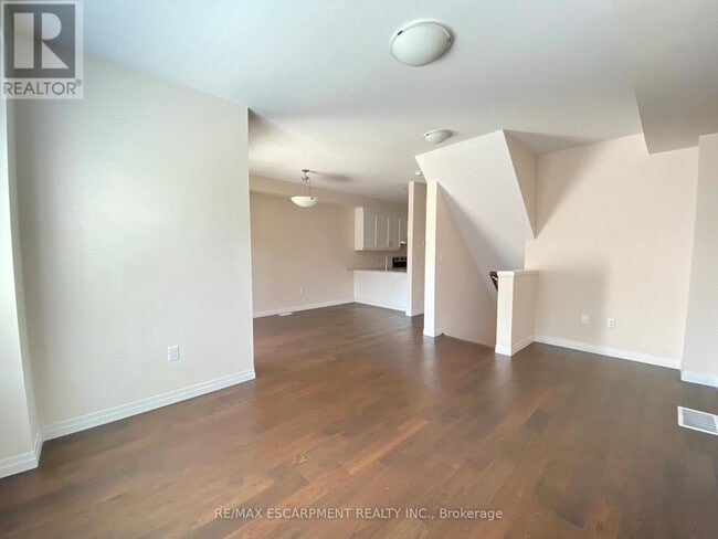 Building Photo - 4 Workman Ln