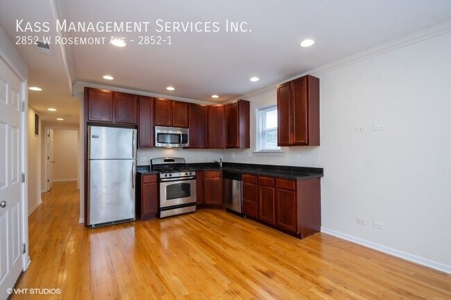Foto del edificio - 2852 W Rosemont Ave