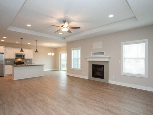 Building Photo - Four Grand Brownstones - Ranch Plan