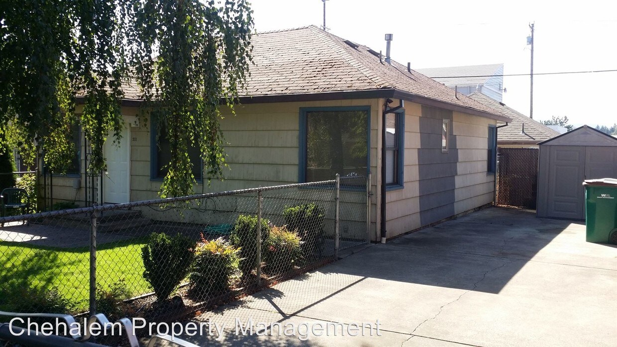 Building Photo - 2 br, 1 bath House - 211 N. Garfield St.