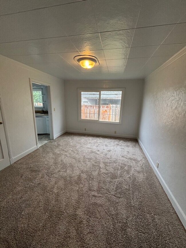 Foto del edificio - 3 Bedroom Home in Newberg