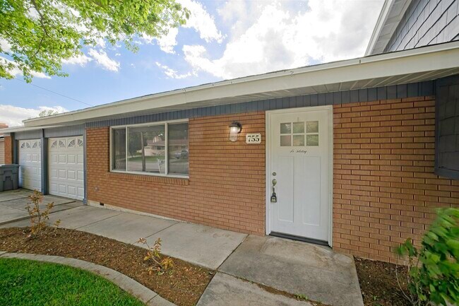 Building Photo - 755 N 1020 E