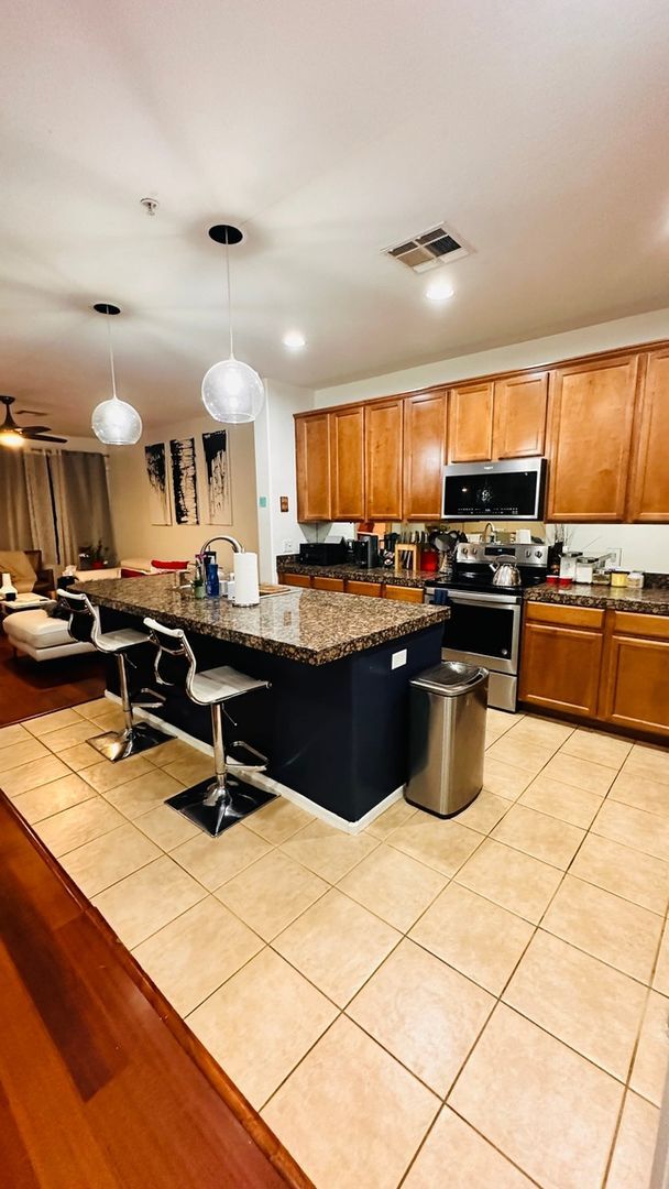 Foto del edificio - 10655 N 9th St