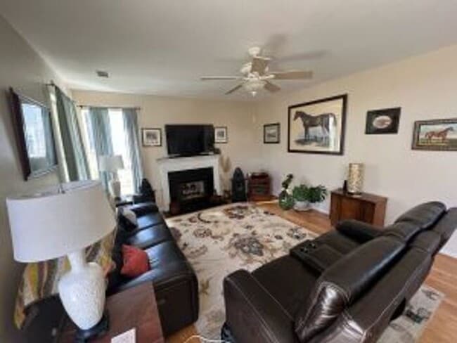 Building Photo - Park West with Water View