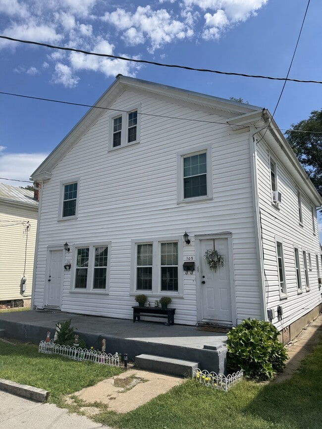 Building Photo - 111 N Kentucky Ave