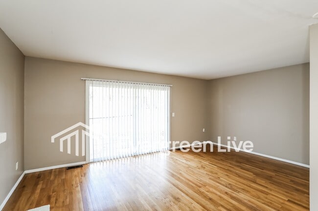 Foto del edificio - 10662 Chelmsford Rd