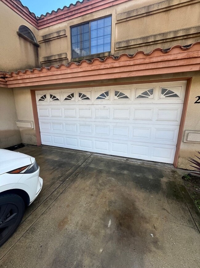 Foto del edificio - 248 E 5th St