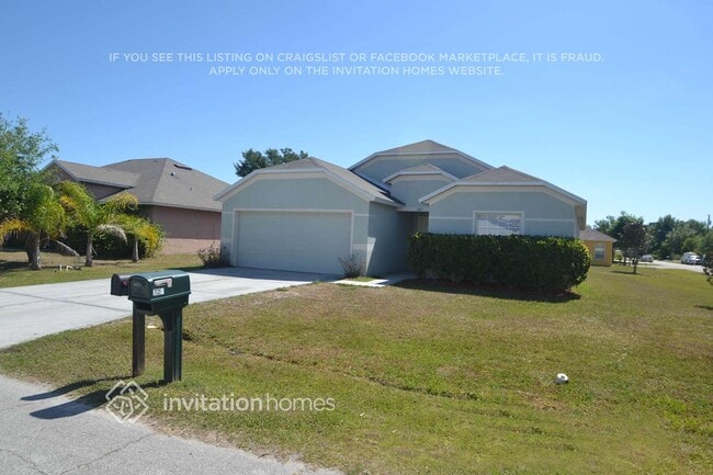 Building Photo - 727 Versailles Ln